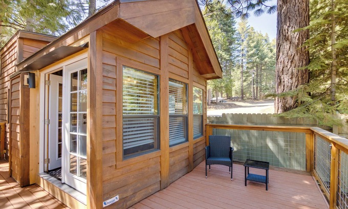 Lake Almanor Peninsula Cabin | Near Lake Almanor & Golf: Cozy Cabin!