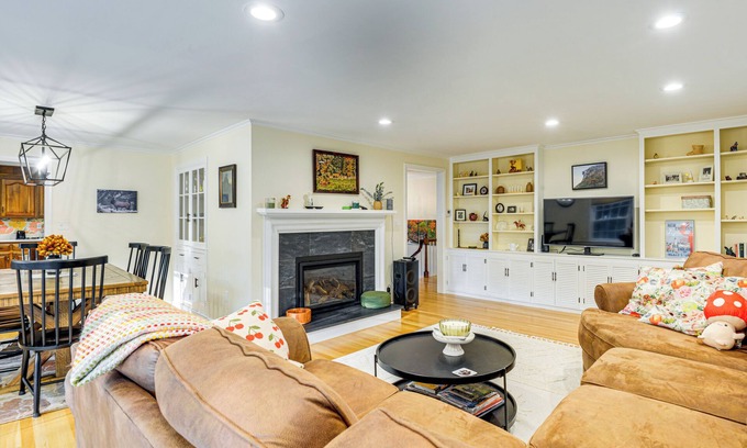 Keene House | Near Main St & Festivals: Peaceful Keene Getaway!