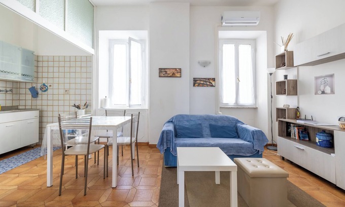 Celio House | NEAR THE COLISEUM, QUIET THREE-ROOM APARTMENT