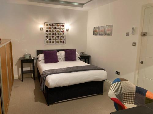 Moffat Hotel | NELL GWYNN HOUSE - Hotel Room Style POD Room 62