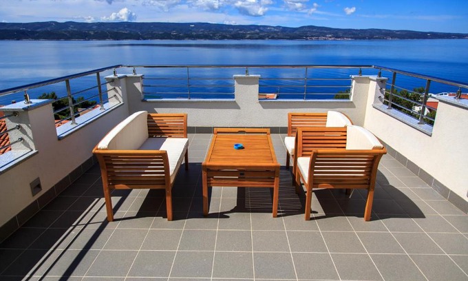 Tice House | Nemira Sunny Apartments