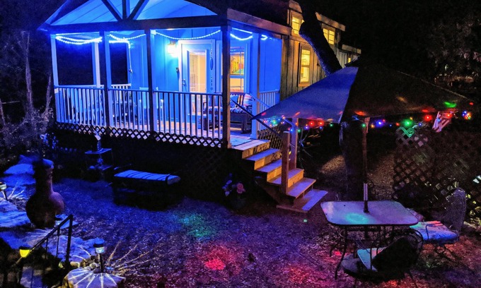 Canyon Lake Cabin | Enjoy peace and quiet among the oak trees, with your own private Hot Tub.