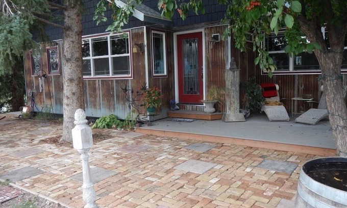 Bozeman House | Nestled between Big Sky Ski Resort & Bridger Bowl In The Heart of the Rockies
