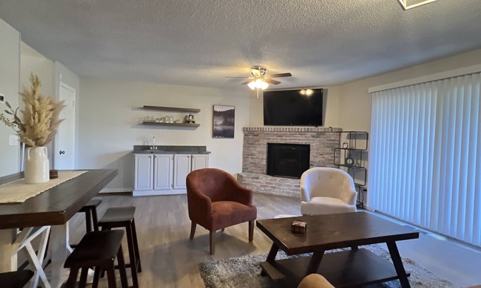 Flagstaff Condo | Nestled in the heart of all your outdoor adventures from hiking to skiing.