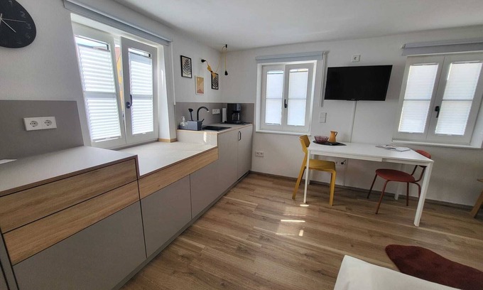 Old Town Apartment | Neu Saniertes Appartement in der Historischen Stadt Nördlingen