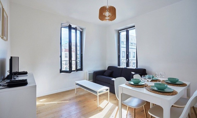 Silly-Gallieni Apartment | New apartment Boulogne facing "LES PASSAGES"
