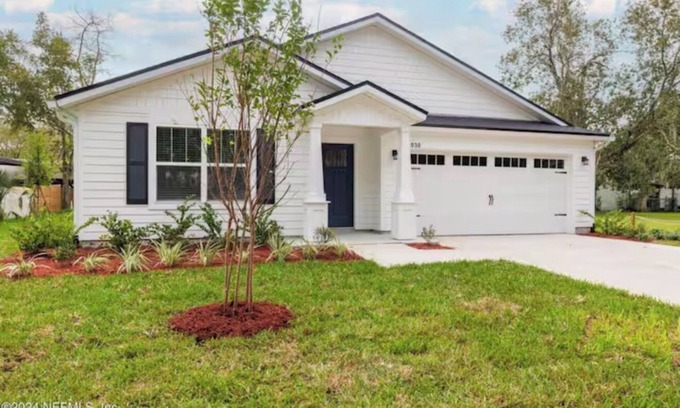 Southside House | New Build - Beach - Town Center - 3Bed 2 Bath