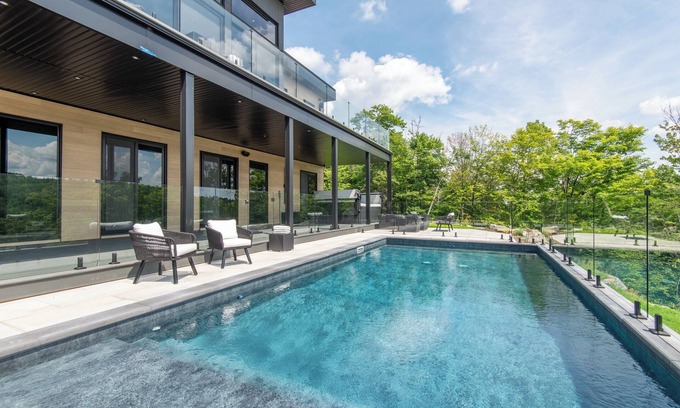 La Conception House | NEW! Chalet Mont-Steele | 5 Bedrooms | Hot tub | Outdoor Pool/Tremblant Living