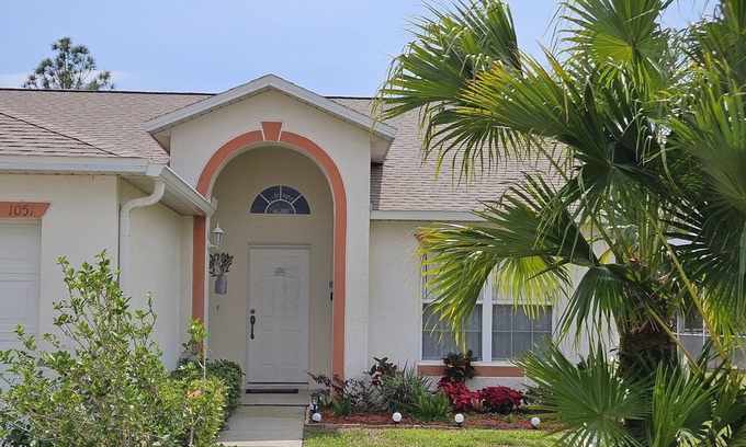 Clear Creek Villa | New! Charming 3-bedroom villa, South Facing Private Pool, Family Friendly