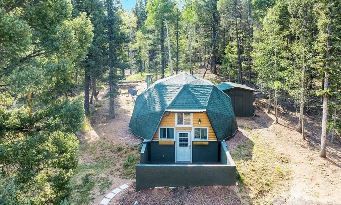 Divide Cabin | NEW! Charming Cabin w/Scenic Views near UC Health
