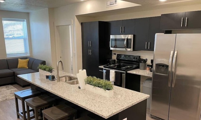 Logan Apartment | New college housing experience