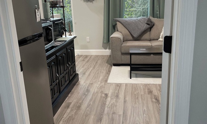 Port Orange Apartment | NEW Cozy 1-bedroom suite between Daytona and NSB. only 3 mi. from the beach!