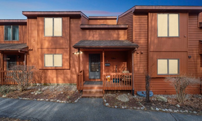 North Creek House | NEW! Echo 7 Building D - Retreat with Mountain Views by The Summit at Gore Mountain