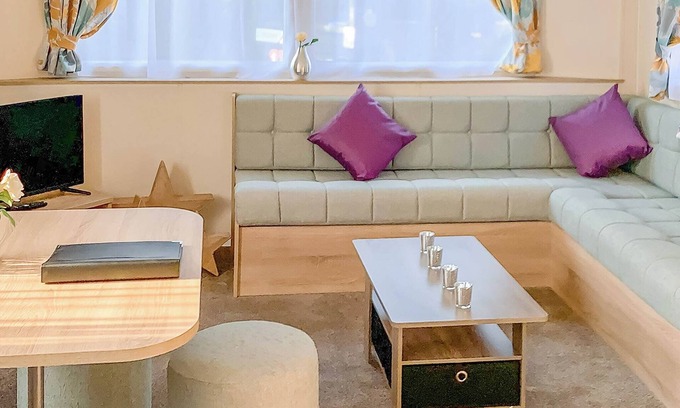 Kinclaven House | New for 2019. Contemporary caravan with one double and one twin.