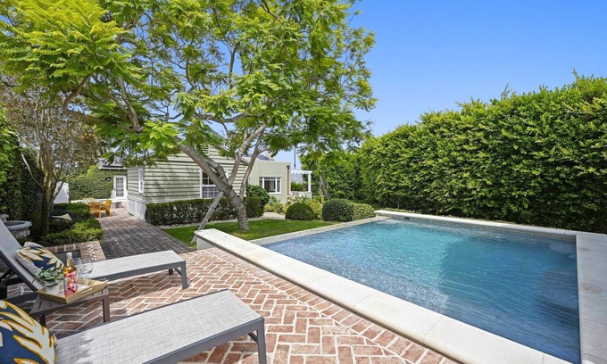 Country Club House | NEW HOME Summerland Secluded La Jolla Home & Pool