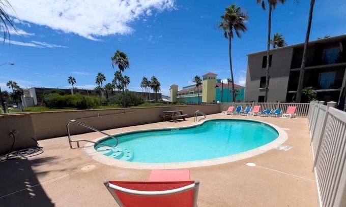 South Padre Island Condo | NEW! Island Condo * 1st Floor * Pool * Patio
