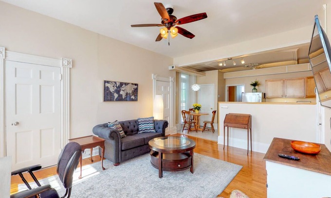 Troy Apartment | New kitchen & appliances, historic 2 bedroom Downtown Troy