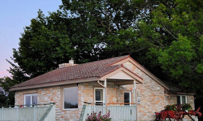 Port Severn Cottage | New Lakefront Cottage