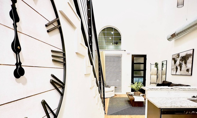 Lubbock Apartment | New, LBK LOFTY Dreams Apt, Great Location, by TTU!