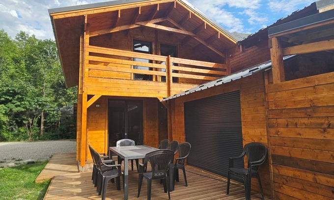 Venosc Ski Chalet | NEW! LES 2 ALPES VENOSC VILLAGE Chalet PESCALUNE 8 pers ski wifi