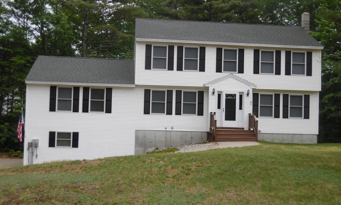 North Conway House | NEW LISTING! 4 bed/3 bath house, sleeps 10, great for a family getaway