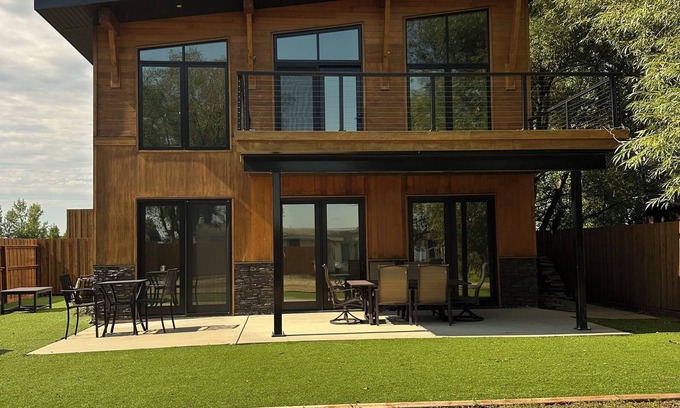 Lake City House | New listing! Lake Home Escape in Northeast South Dakota with oversized garage.