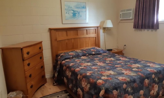 New London Hotel | New London Bay Motel - Apartments and rooms in scenic location - New London Bay Motel - Deluxe 1 Queen Beds #4