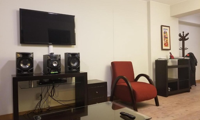 Petit Jean Ocharan Apartment | New! Modern 4BR Apartment Miraflores Lima
