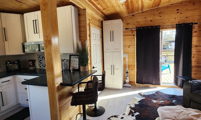 Perry Apartment | New Modern Studio w/private pool- 5 Min to Keaton Beach Boat Ramp