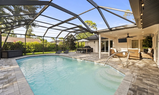Willoughby Acres House | NEW Naples Modern Farmhouse w/Heated Pool, Sleep 10
