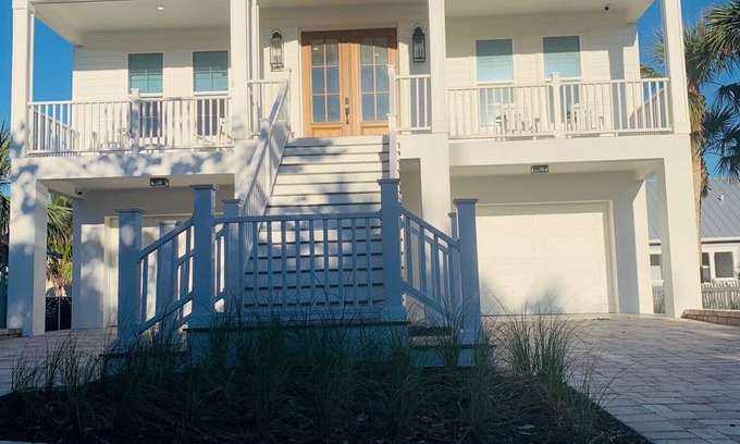 New Smyrna Beach House | New Oceanfront Luxury Home 6 Bed/6.5 Bath!