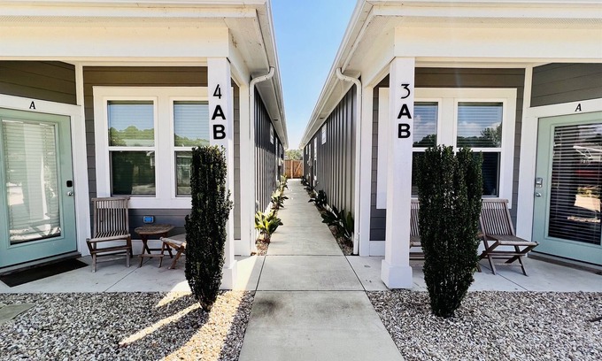 Corolla Light Condo | *New* Oceanside Corolla Condo, Pool, No Stairs