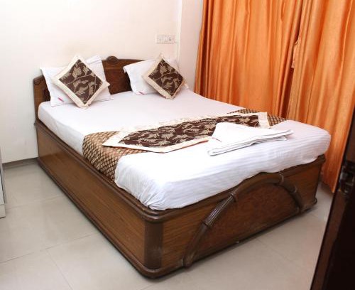 Kopar Khairane Hotel | New Pinnacle Services