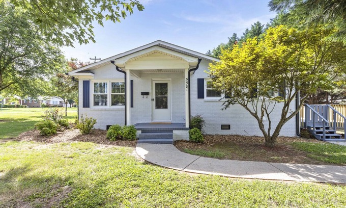 Charlotte House | New! Renovated and 12 minutes to South End CLT!