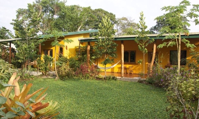 Manzanillo House | New Romantic Suite with views - 2 minutes from the beach!