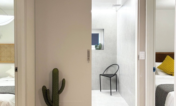 Geumho 4-dong Apartment | [New]Seoul/Seongsu/line2/50m2/2Kingbed/2min to hanriver/KSPO/seoul forest