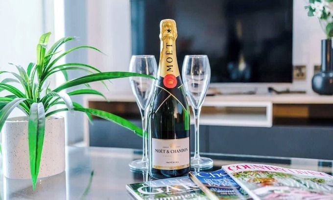 Manchester City Centre Apartment | NEW! Stunning 2 Bed Flat in Manchester, Sleeps 4!