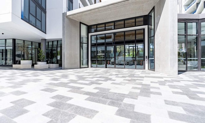 Reid Apartment | New to VRBO: Welcoming 2BR/2BA Apt near ANZAC Park West