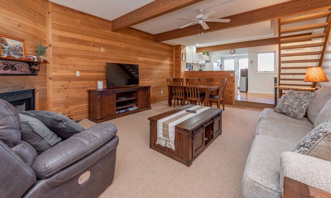 McHenry House | New! Villages of Wisp #14: Lake Access, Ski In/Ski Out, Dogs Welcome!