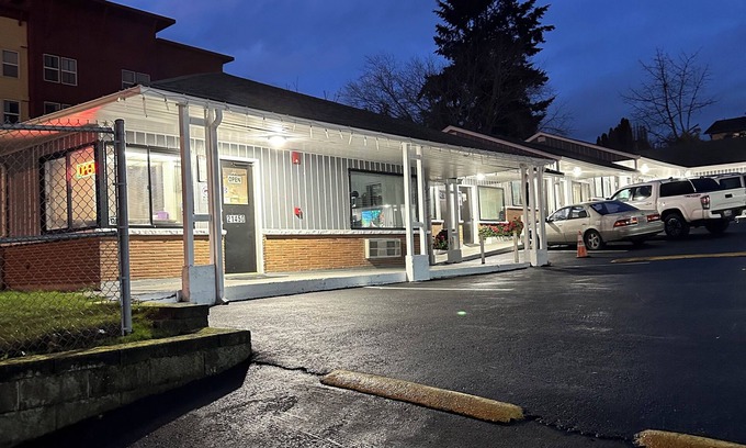 SeaTac Hotel | New West Motel
