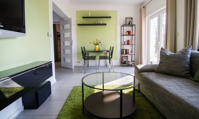 Meusdorf Apartment | Newly built apartment (in a quiet location, good transport links, free parking