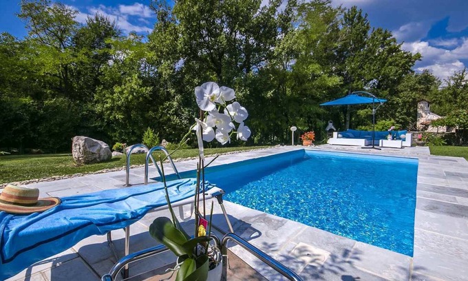 Sveti Martin Villa | Newly built holiday home with pool in Buzet, central Istria