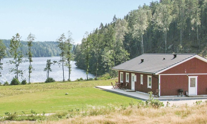 Hedekas House | Newly built house in secluded location with no view of neighbors.