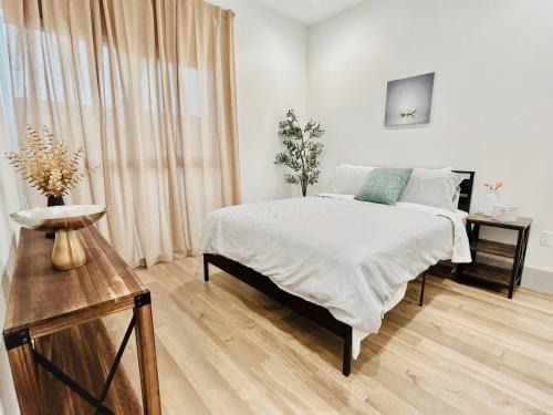 Van Nuys Apartment | Newly Built Modern Central 2B On Sherman with Free Parking