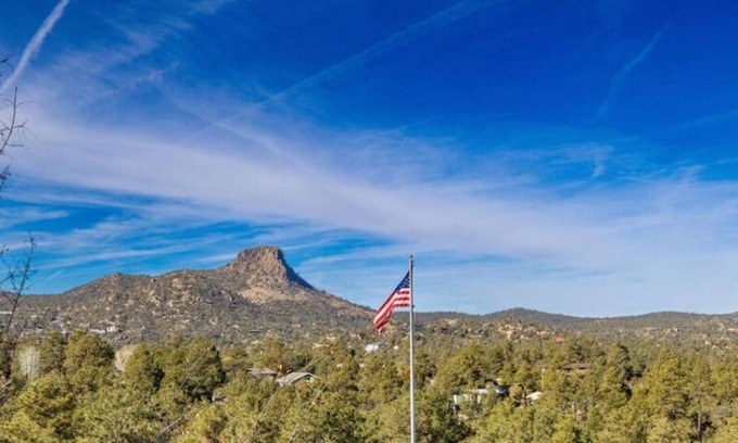 Prescott House | *Newly Listed *Serene & Amazing Views *Fireplace