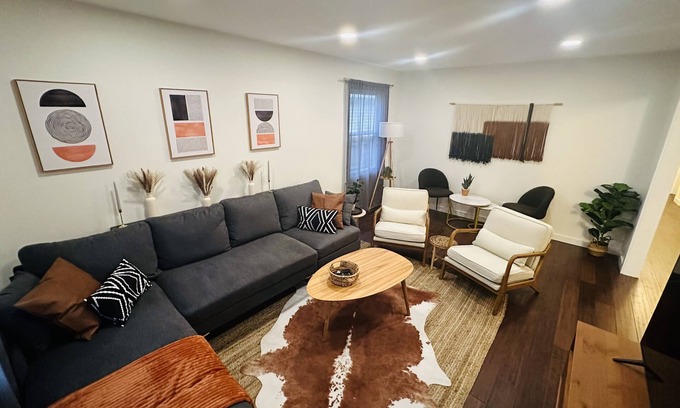 Bloomington House | Newly remodeled, family home - close to IU campus