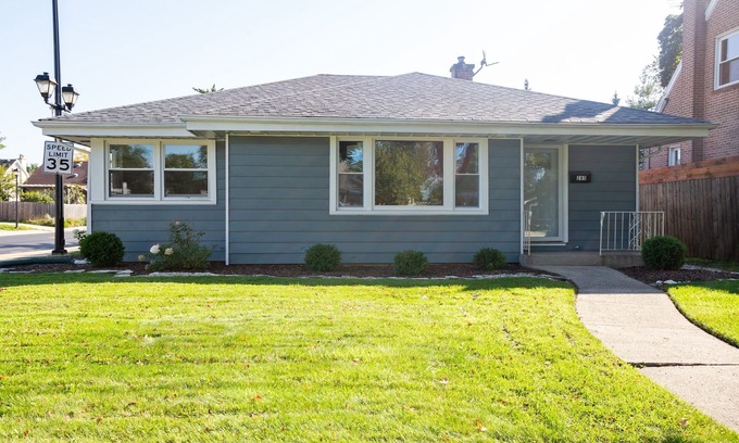 Elmhurst House | Newly Remodeled Furnished Home In Elmhurst