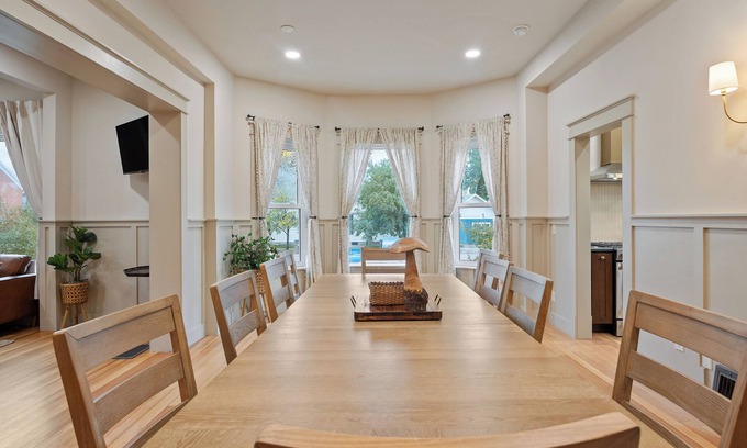 Laramie House | Newly remodeled, gorgeous 1905 home in the heart of sweet Laramie, WY