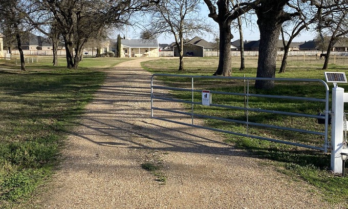 Temple Cottage | Newly remodeled, on beautiful acreage between Temple & Belton, gorgeous views