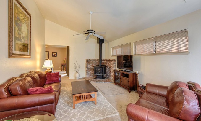 Rescue House | Newly Remodeled Townhouse